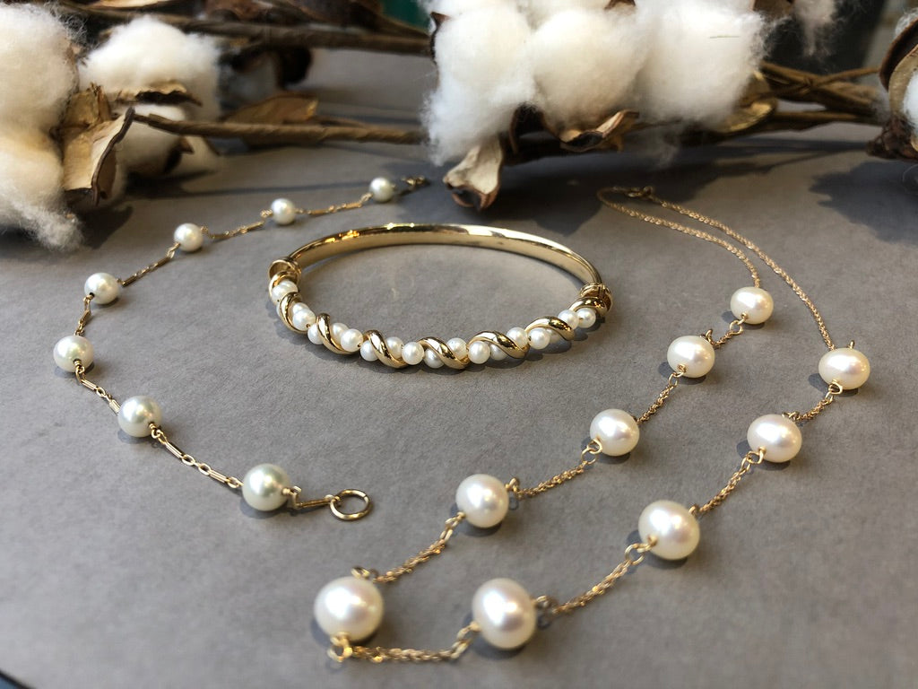 Pearl โ M. Barr Antiques