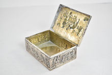Load image into Gallery viewer, 800 Silver 1910's Antique German Backgammon Hanau Street Scene Trinket Box