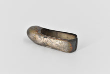 Load image into Gallery viewer, Sterling Silver Sing Fat Canton Chinese Slipper Small Trinket Box