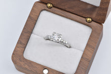 Load image into Gallery viewer, Platinum 1940's 0.76 Ctw Natural Diamond Engagement Ring
