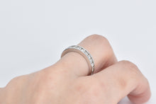 Load image into Gallery viewer, 10K 0.84 Ctw Diamond Classic Wedding Band Ring White Gold
