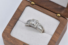 Load image into Gallery viewer, 14K 1.50 Ctw Princess Diamond Engagement Ring White Gold