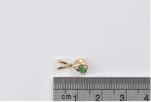 Load image into Gallery viewer, 14K Round Emerald Vintage Simple Classic Pendant Yellow Gold