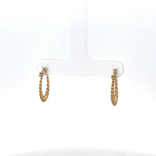 Load image into Gallery viewer, 10K 17mm Oval Puffy Twist Vintage Hoop Earrings Yellow Gold