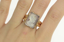Load image into Gallery viewer, 10K Carved Mother of Pearl Two Face Couple Cameo Ring Size 13.25 Yellow Gold