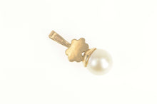 Load image into Gallery viewer, 14K Retro Pearl Flower Classic Simple Pendant Yellow Gold