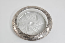 Load image into Gallery viewer, Sterling Silver Ornate Wavy Leaf Vintage Glass Candy Dish
