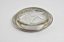 Load image into Gallery viewer, Sterling Silver Ornate Wavy Leaf Vintage Glass Candy Dish