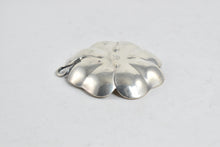 Load image into Gallery viewer, Sterling Silver Vintage Tiffany &amp; Co 4 Leaf Clover Dish