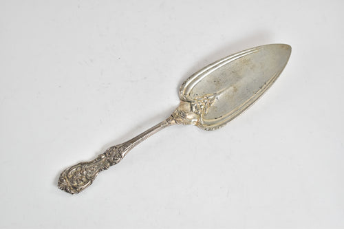Sterling Silver Reed & Barton Antique Cake Serving Knife