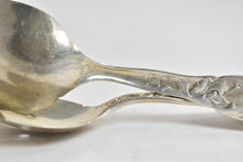 Load image into Gallery viewer, Sterling Silver Whiting &amp; Co Heraldic Pattern Serving Set
