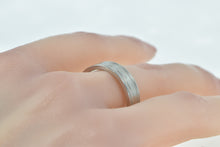 Load image into Gallery viewer, Platinum Tiffany &amp; Co 6mm Essential Wedding Band Ring