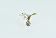 Load image into Gallery viewer, 14K Vintage 7mm Pearl 0.36 Ct Diamond Chevron Ring Yellow Gold