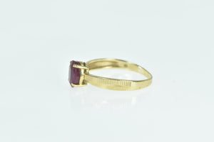 10K Oval Natural Ruby Grooved Vintage Classic Ring Yellow Gold