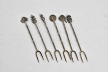 Load image into Gallery viewer, Sterling Silver Japanese Motif Travel Hors D&#39;oeuvres Fork Set (6 pcs)