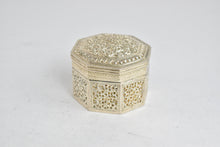 Load image into Gallery viewer, Sterling Silver Antique Burmese Betel Lidded Box Trinket