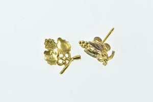 10K Black Hills Leaf Cluster Vintage Fashion Stud Earrings Yellow Gold