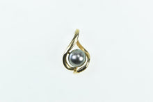 Load image into Gallery viewer, 14K 9.0mm Dark Grey Pearl Vintage Swirl Pendant Yellow Gold