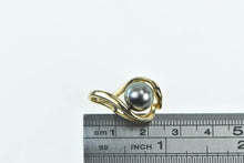 Load image into Gallery viewer, 14K 9.0mm Dark Grey Pearl Vintage Swirl Pendant Yellow Gold