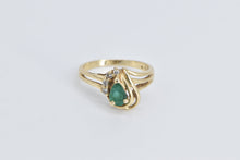 Load image into Gallery viewer, 14K Pear Cut Emerald Diamond Swirl Vintage Ring Yellow Gold