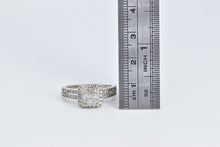 Load image into Gallery viewer, 10K 1.00 Ctw Princess Diamond Halo Engagement Ring White Gold