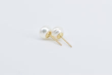 Load image into Gallery viewer, 14K 6.6mm Cultured Pearl Vintage Classic Stud Earrings Yellow Gold