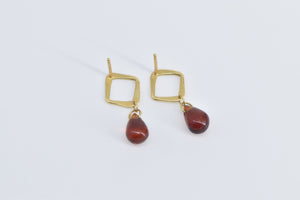 14K Vintage Square Garnet Tear Drop Fashion Earrings Yellow Gold