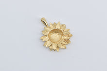 Load image into Gallery viewer, 14K Sunflower Flower Nature Motif Summer Symbol Pendant Yellow Gold