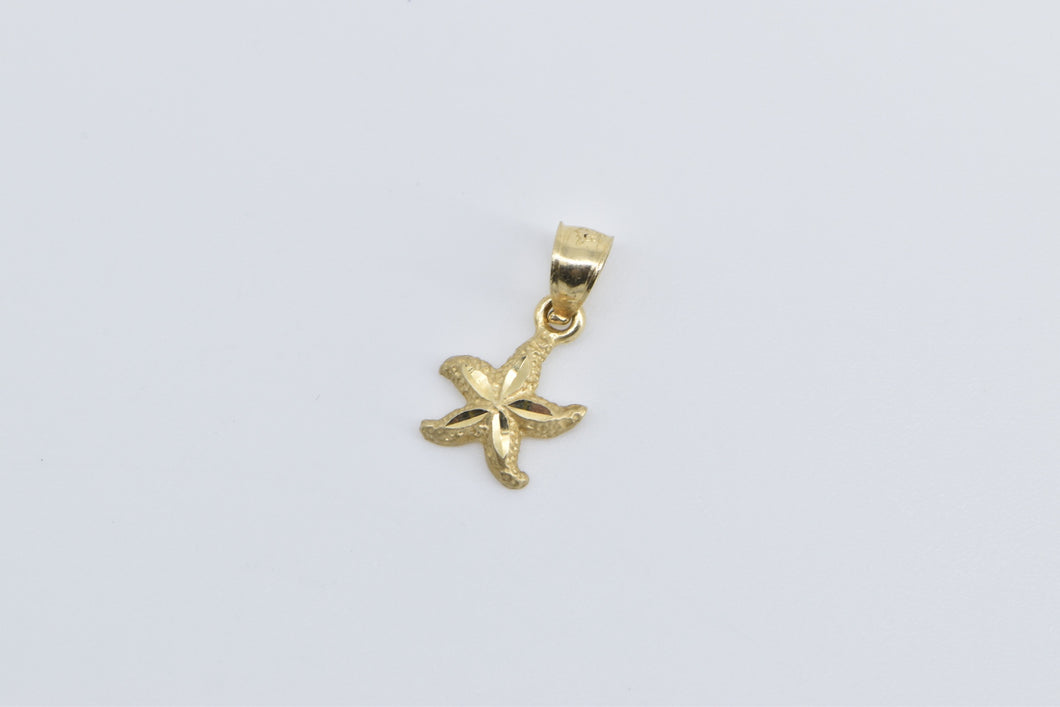 14K Sea Star Fish Ocean Beach Motif Pendant Yellow Gold