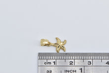 Load image into Gallery viewer, 14K Sea Star Fish Ocean Beach Motif Pendant Yellow Gold