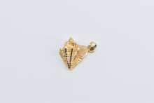 Load image into Gallery viewer, 14K 3D Conch Shell Beach Ocean Motif Charm/Pendant Yellow Gold