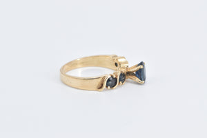 18K Oval Sapphire Wavy Link Engagement Ring Yellow Gold