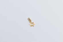 Load image into Gallery viewer, 14K Vintage Star of David Grooved Jewish Faith Charm/Pendant Yellow Gold