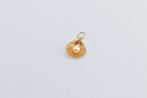 14K Pearl Scallop Sea Shell Venus Beach Ocean Charm/Pendant Yellow Gold