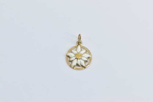 18K Enamel Flower Daisy Vintage Nature Motif Charm/Pendant Yellow Gold