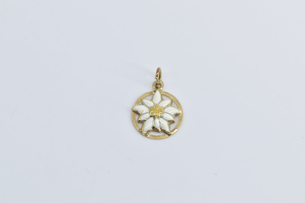 18K Enamel Flower Daisy Vintage Nature Motif Charm/Pendant Yellow Gold