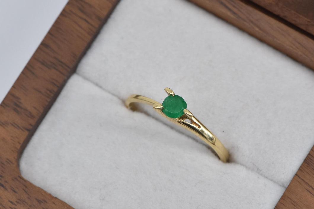 18K Round Natural Emerald Pressure Set Engagement Ring Yellow Gold