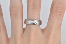 Load image into Gallery viewer, Platinum 5.9mm Hammered Novell Wedding Band Ring
