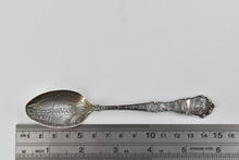 Load image into Gallery viewer, Sterling Silver Lookout Mountain Chattanooga Tennessee Souvenir Spoon