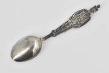 Load image into Gallery viewer, Sterling Silver Revolutionary War Soldier Baby Feeding Spoon