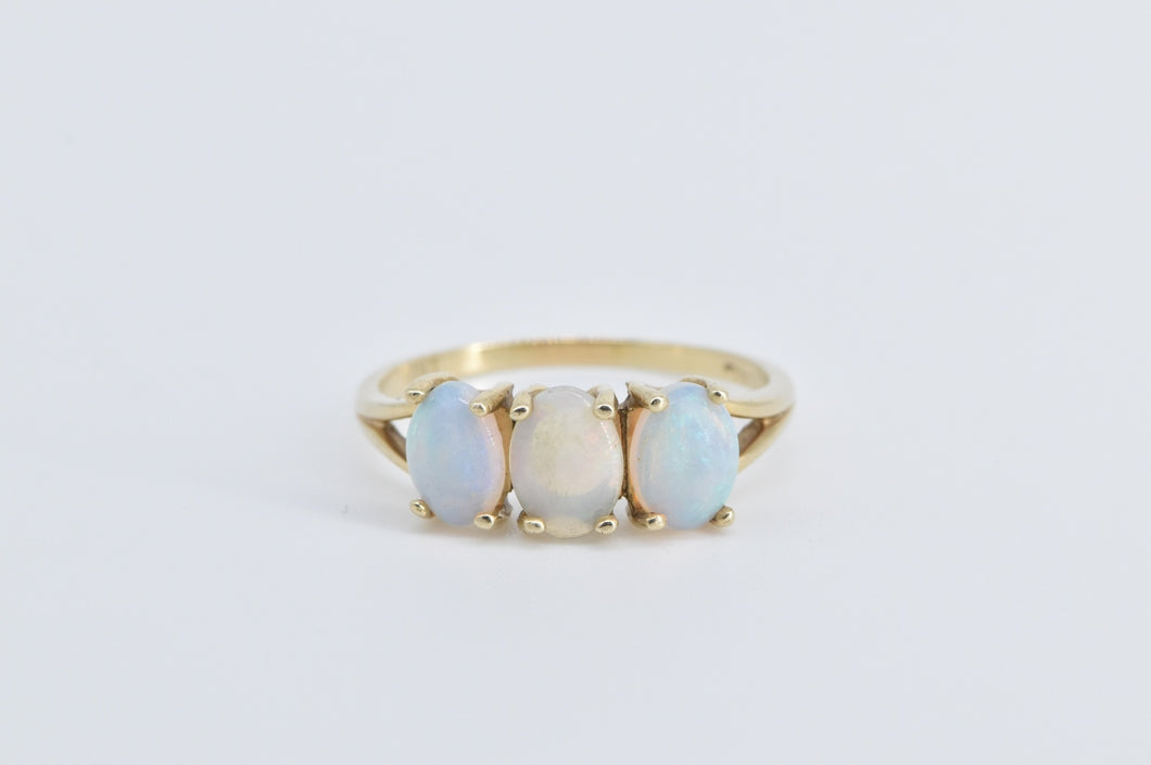 14K Oval Natural Opal Three Stone Vintage Ring Yellow Gold
