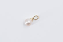 Load image into Gallery viewer, 14K Pearl Vintage Classic Simple Fashion Pendant Yellow Gold