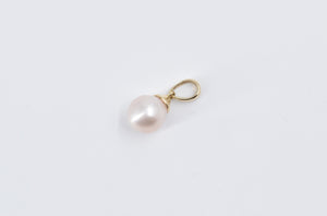 14K Pearl Vintage Classic Simple Fashion Pendant Yellow Gold