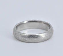 Load image into Gallery viewer, Platinum 5.0mm Rounded Classic Wedding Band Ring