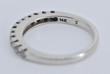 Load image into Gallery viewer, 14K 0.30 Ctw Diamond Classic Wedding Band Ring White Gold