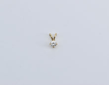 Load image into Gallery viewer, 14K 0.16 Ct Diamond Solitaire Classic Simple Pendant Yellow Gold