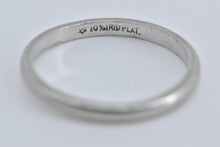 Load image into Gallery viewer, Platinum 2.1mm Rounded Classic Vintage Wedding Band Ring