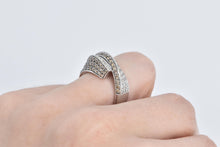 Load image into Gallery viewer, 18K 2.50 Ctw Brown &amp; White Natural Diamond Twist Ring White Gold