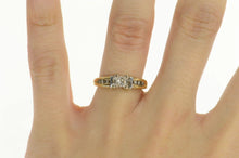 Load image into Gallery viewer, 14K 1.00 Ctw Princess Diamond Engagement Ring Size 6 Yellow Gold