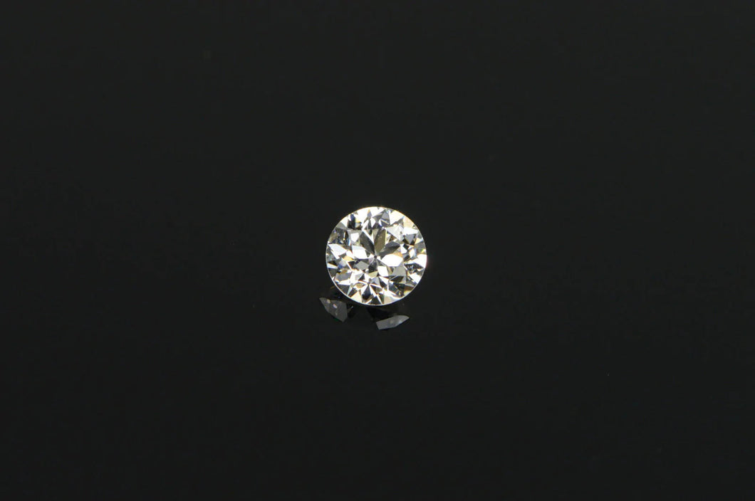 GIA 0.45 Ct Round Brilliant Cut G Color VS1 Clarity Diamond